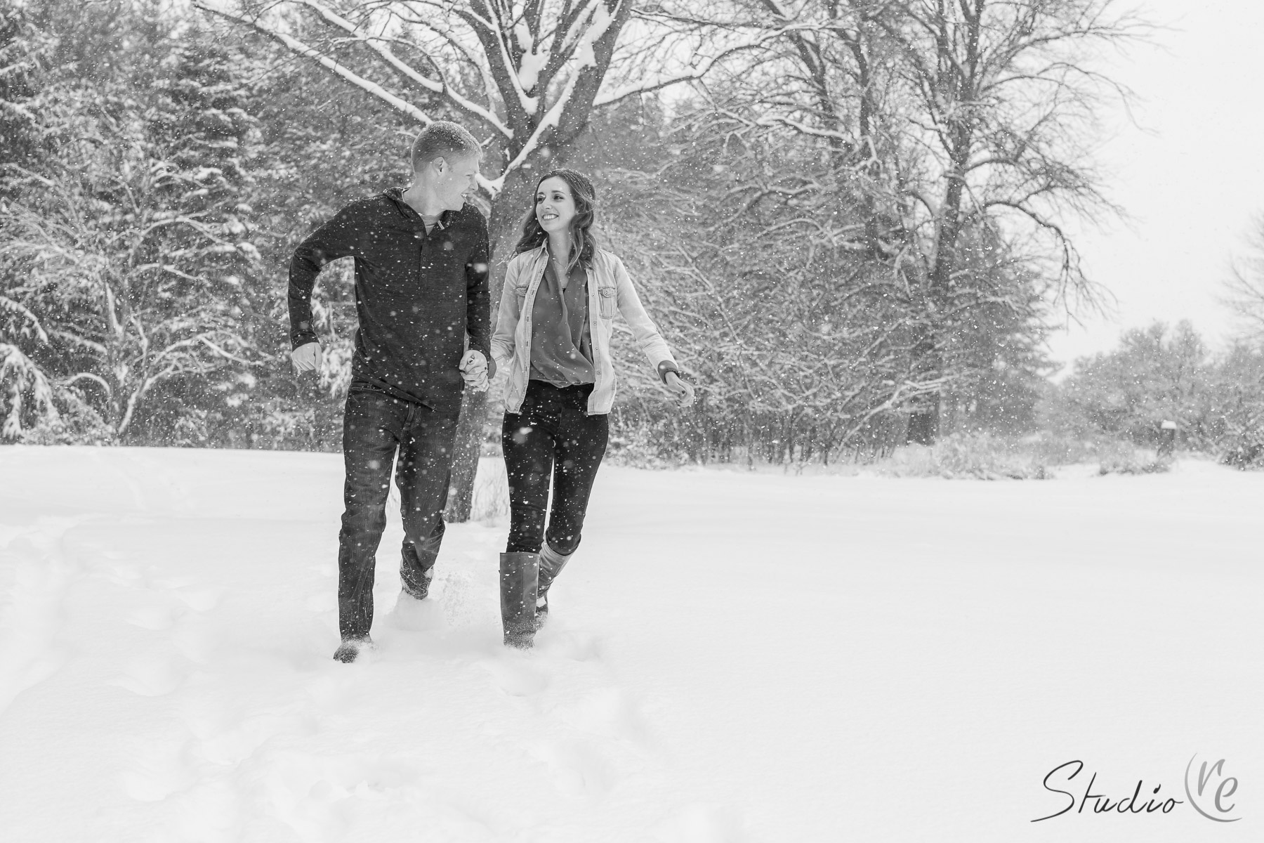 46-Dan-Hillary-Snow-Engagement-Lapham-Peak-Delafield-WI