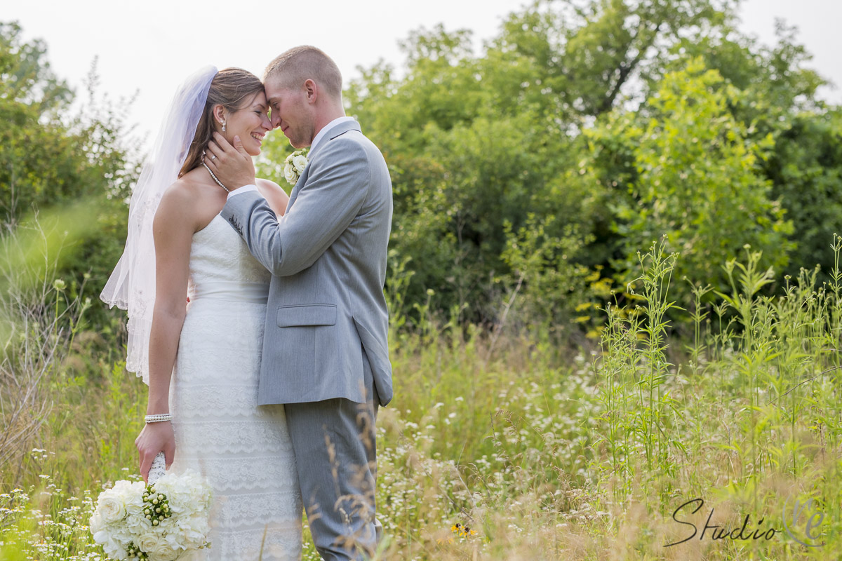 joe-and-erica-beautiful-outdoor-backyard-summer-wedding-pewaukee-wi-027